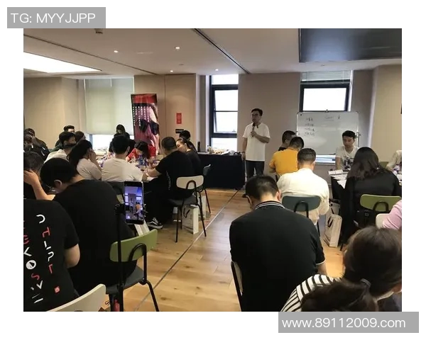 重庆与成都排球队赛后复盘团队协作的关键因素与表现分析