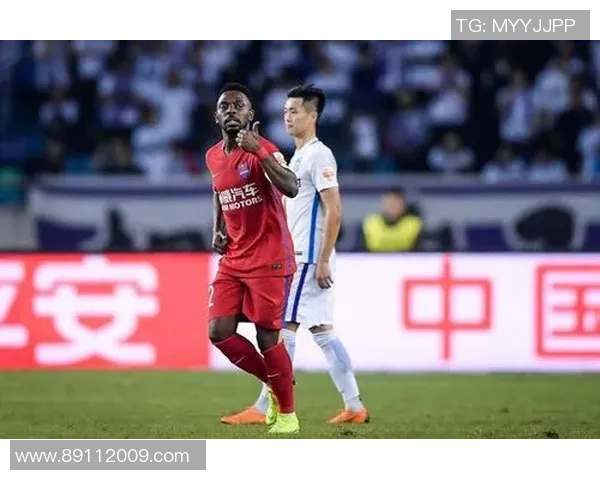 成都足球队以53分稳居精英赛积分榜首位展现强劲实力 成都足球队以53分稳居精英赛积分榜首位展现强劲实力