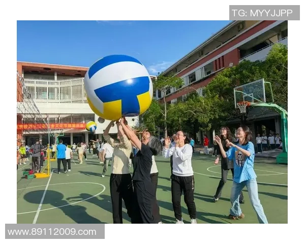 搞笑模仿足球明星奔跑的奇妙瞬间让你捧腹大笑不止的精彩表演 搞笑模仿足球明星奔跑的奇妙瞬间让你捧腹大笑不止的精彩表演